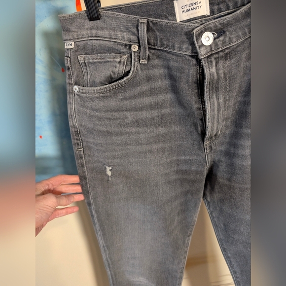 Citizens of Humanity Straight Leg Jean RN 109670 Size 28 - Picture 5 of 9